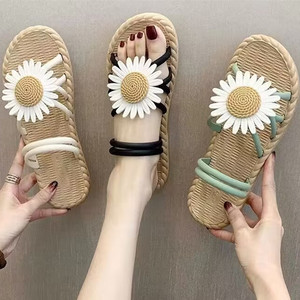 时尚韩版向日葵凉拖鞋女士夏季沙滩外穿家居平底防滑罗马拖鞋淑女