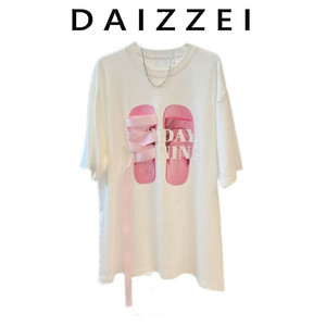 DAIZZEI~白色短袖T恤女2024夏新款拖鞋立体字母印花织带宽松上衣