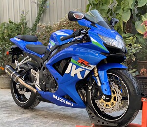 日本进口铃木超级跑车小r gsx750r四缸机车250cc地平线摩托车