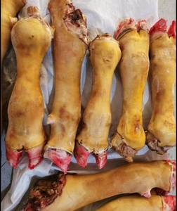 新鲜黄牛蹄子50斤牛脚生牛蹄块带筋骨整只切小块散养牛肉去毛商用