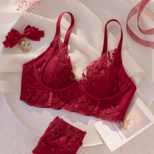 红色内衣女小胸罩聚拢上托显大性感惑文胸本命年新娘结婚内裤套装