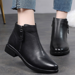 切尔西短靴女冬季加绒保暖真皮鞋中年短筒皮靴中老年人棉鞋40岁.