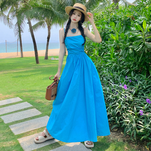 湖蓝色抹胸吊带连衣裙女夏季多巴胺三亚超仙绝美海边度假沙滩长裙