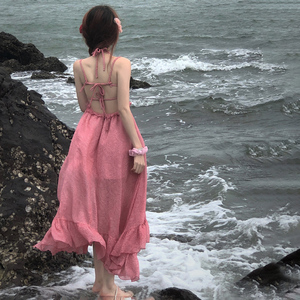 粉色挂脖露背吊带连衣裙女夏季芭比粉仙女纱裙海边度假多巴胺裙子