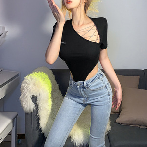 ins欧美2022春夏季女装新款纯色镂空显瘦修身短袖高叉三角连体衣