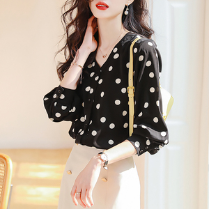 2022年新款早秋高级感波点衬衫女长袖衬衣v领雪纺衫夏季女士上衣