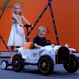 儿童电动车四轮遥控汽车老爷车可坐双人小孩玩具车可站大人亲子车