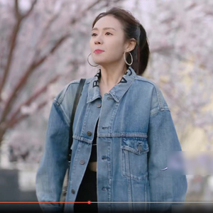 爱的厘米李贝郑合惠子同款衣服女秋冬新款宽松蓝色牛仔外套上衣潮