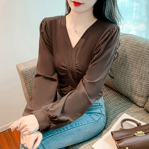 泡泡袖t恤女长袖纯色v领