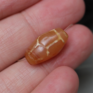 老〓藏传包老千年红玉髓寿珠天珠西藏老天珠传世老天珠男女刮饰