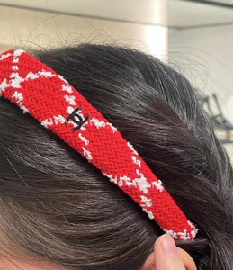 现货 香奈儿chanel 23c新品红色毛呢格纹tweed头箍发箍女头饰发饰