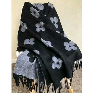 羊绒双面双色双面提花围巾/披肩