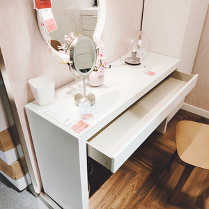 ikea宜家马尔姆梳妆台化妆台饰品收纳桌补妆台卧室桌带玻璃面