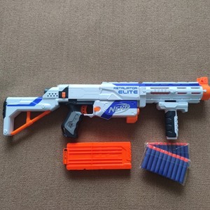 咸蛋超人9074淘宝nerf复仇白色的,功能完好0人付款85.