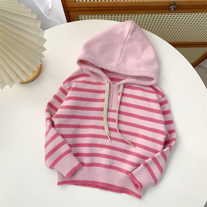 23秋冬新款女孩粉色毛衣儿童洋气条纹针织衫宝宝时髦帽衫百搭上衣