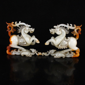 一口价 新疆和田玉 古玉 老玉 精工雕刻马踏飞燕一对 摆件 包邮