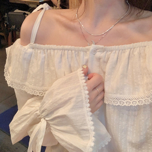 早春新款喇叭袖法式白色吊带露肩锁骨一字肩上衣女夏仙女显瘦长袖