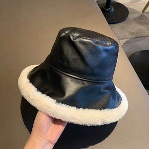帽子冬加厚新款女羊皮毛一体户外防寒保暖真皮真毛百搭加绒渔夫帽