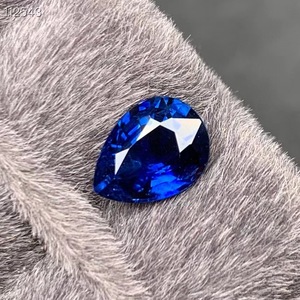 2克拉多斯里兰卡天然无烧水滴皇家蓝蓝宝石戒指吊坠 颜色浓郁明亮