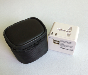 双USB2.1A全球通用转换插头印Logo礼品出国旅行万能插座充电器