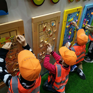 幼儿园走廊墙面玩具早教中心宝宝认知益智墙上游戏操作板墙壁装饰