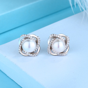 老凤祥云纯银珍珠耳钉女气质耳坠精致仙个性百搭耳钉送妈妈耳饰