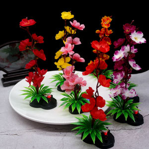 酒店餐厅宴席围边点缀梅花刺身海鲜家宴菜品盘饰摆盘乡厨装饰花草