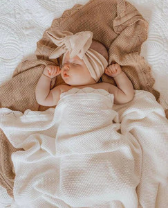 INS风婴儿纯棉针织盖毯宝宝推车毯婴童毛线木耳边毯子拍照摄影毯