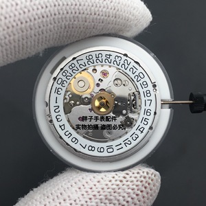 b詹先生淘宝瑞士原装全新eta2824-2精磨日内瓦纹机芯天文台v8认证可