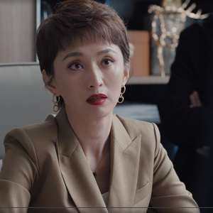 理想之城玛利亚张澍同款卡其色西装外套时尚百搭简约休闲私人定制