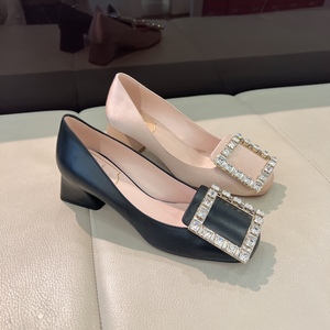 英国代购roger vivier rv女士单鞋大方钻女士牛皮粗方跟高跟单鞋