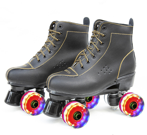 溜冰场双排轮滑鞋成人 双排轮滑鞋 双排溜冰鞋 双排旱冰鞋 闪光轮