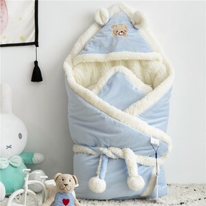 婴儿抱被珊瑚绒法兰绒新生儿抱被冬季加厚婴幼儿秋冬保暖睡袋两用