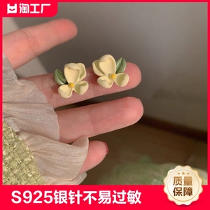 S925银针超仙甜美春夏栀子花朵耳钉2024年新款爆款耳环女小众设计