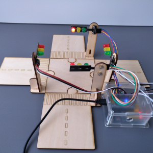 红绿灯交通信号模型arduino智能编程diy小制作学生创客科技作品