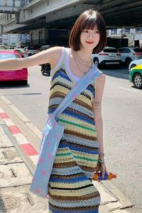 海边度假风彩虹吊带连衣裙子女夏季2024新款法式镂空背心针织长裙