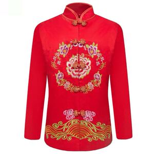 寿衣女青年