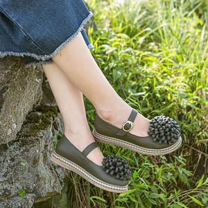 吐火罗女鞋2020新款复古女鞋玛丽珍单鞋民族风绣花球真皮花朵女鞋