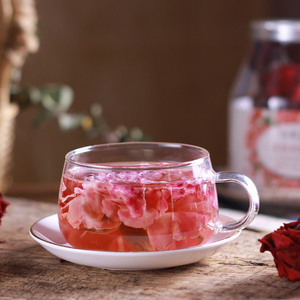 玫瑰花茶一朵一杯