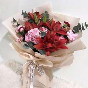 百合花束-红宝石百合粉雪山大叶尤加利叶女友朋友长辈节日礼物