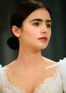 莉莉柯林斯海报