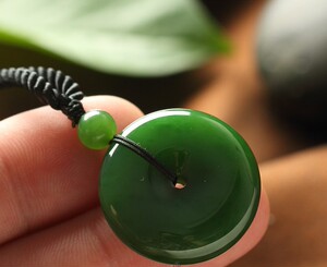 新疆和田碧玉平安扣吊坠项链玉坠菠菜绿挂坠玉佩玉牌玉项链男女款