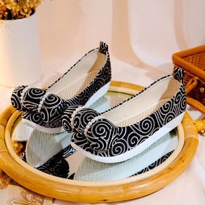 复原汉服鞋女明制登云履翘头小枕头国风云头鞋古装内增高古风鞋子