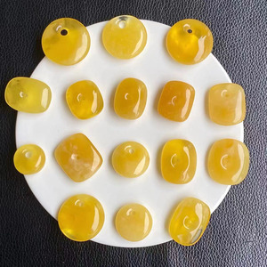 原矿无烤色无优化俄料鸡油黄蜜蜡满蜜白花面包圈平安扣藏扣公主扣