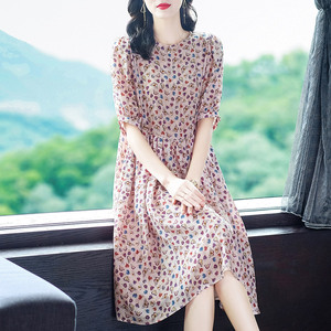 2022年夏季新款女士中袖减龄高腰宽松过膝中长款桑蚕丝真丝连衣裙