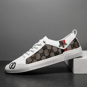 酷奇尚古驰正欧洲站韩版小蜜蜂小白鞋子男潮鞋透气时尚刺绣板鞋