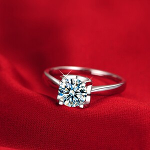 老凤祥云新品牛头款1克拉钻戒仿真钻石戒指女莫桑石pt950铂金求定