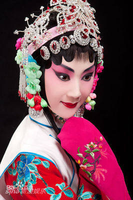 戏曲戏剧新款东北扭秧歌大头饰现代民族广场舞蹈古典演出头冠凤冠