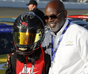 gf中汽联fia认证hans扣全盔 全碳纤场地赛锦标赛 f1房车头盔 现货