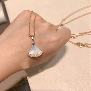 日本代购bvlgari宝格丽项链女小裙子扇形锁骨链白贝母送女友礼物